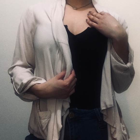 cream jacket - Picture 6 of 7